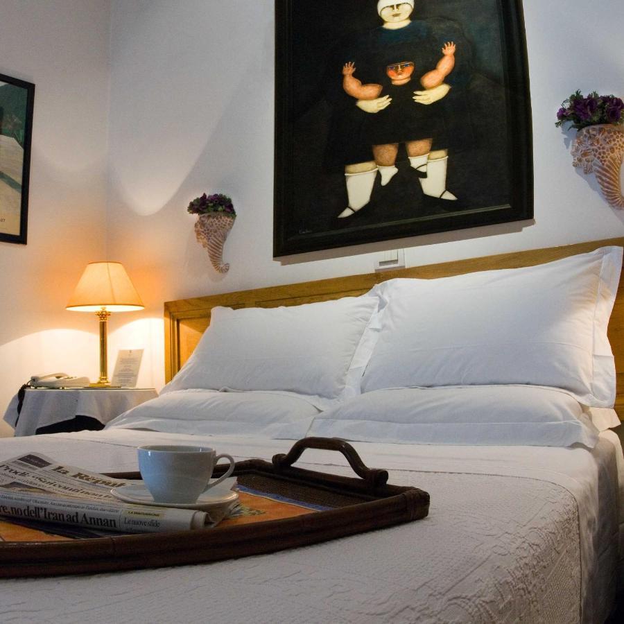 Hotel Cairoli