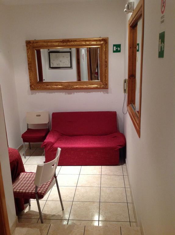 Evening Star Termini Affittacamere 3*