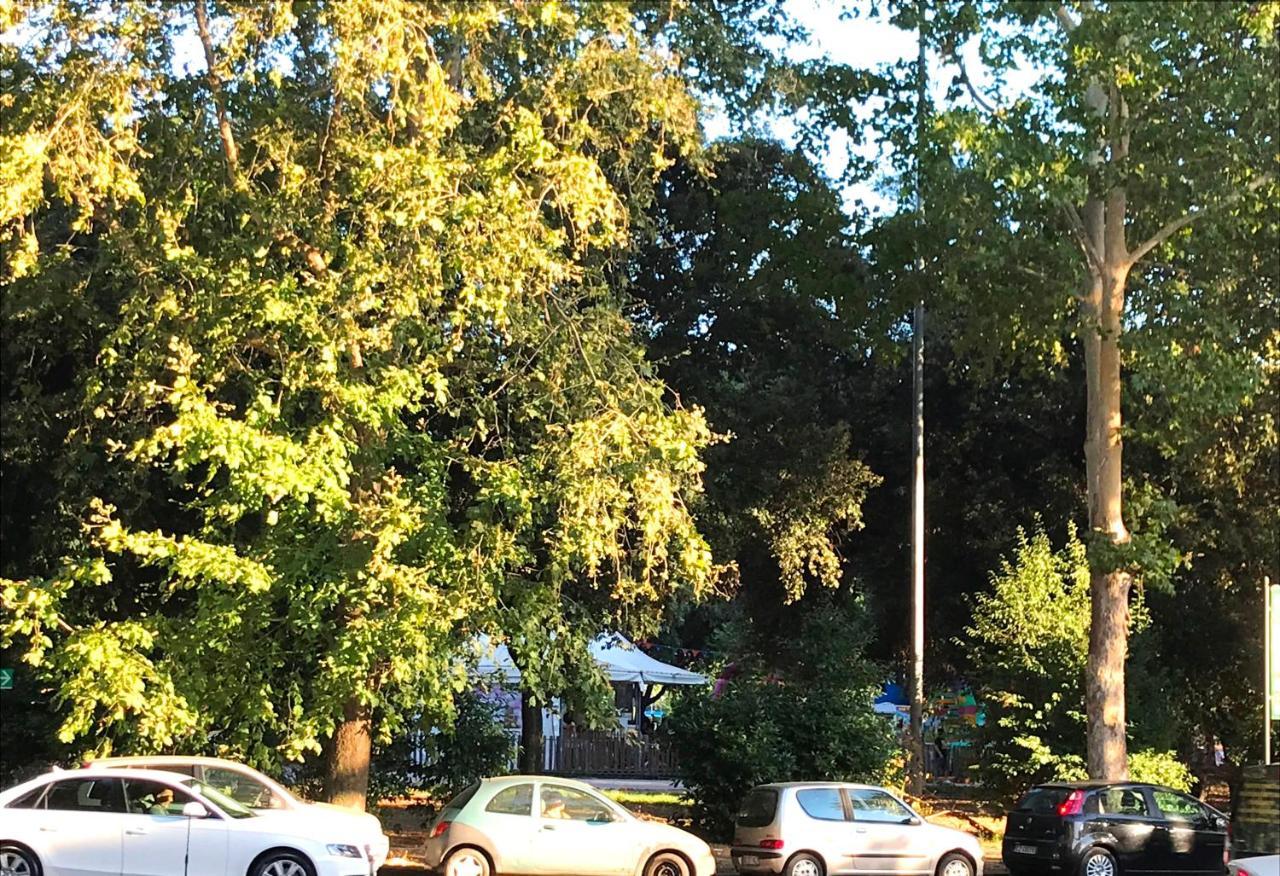 Piazza Meucci * Roma