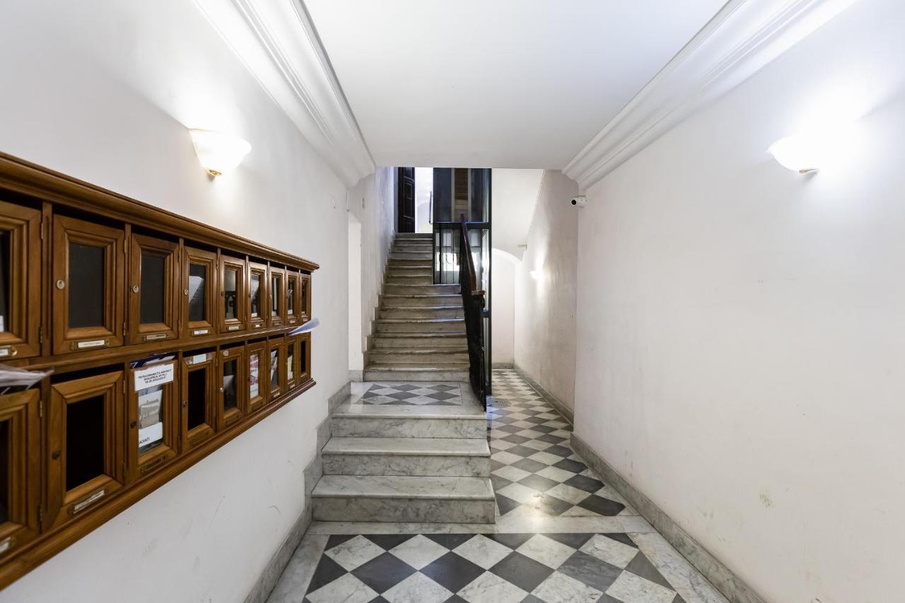 Apartment Trevi Fountain Modern Rome
