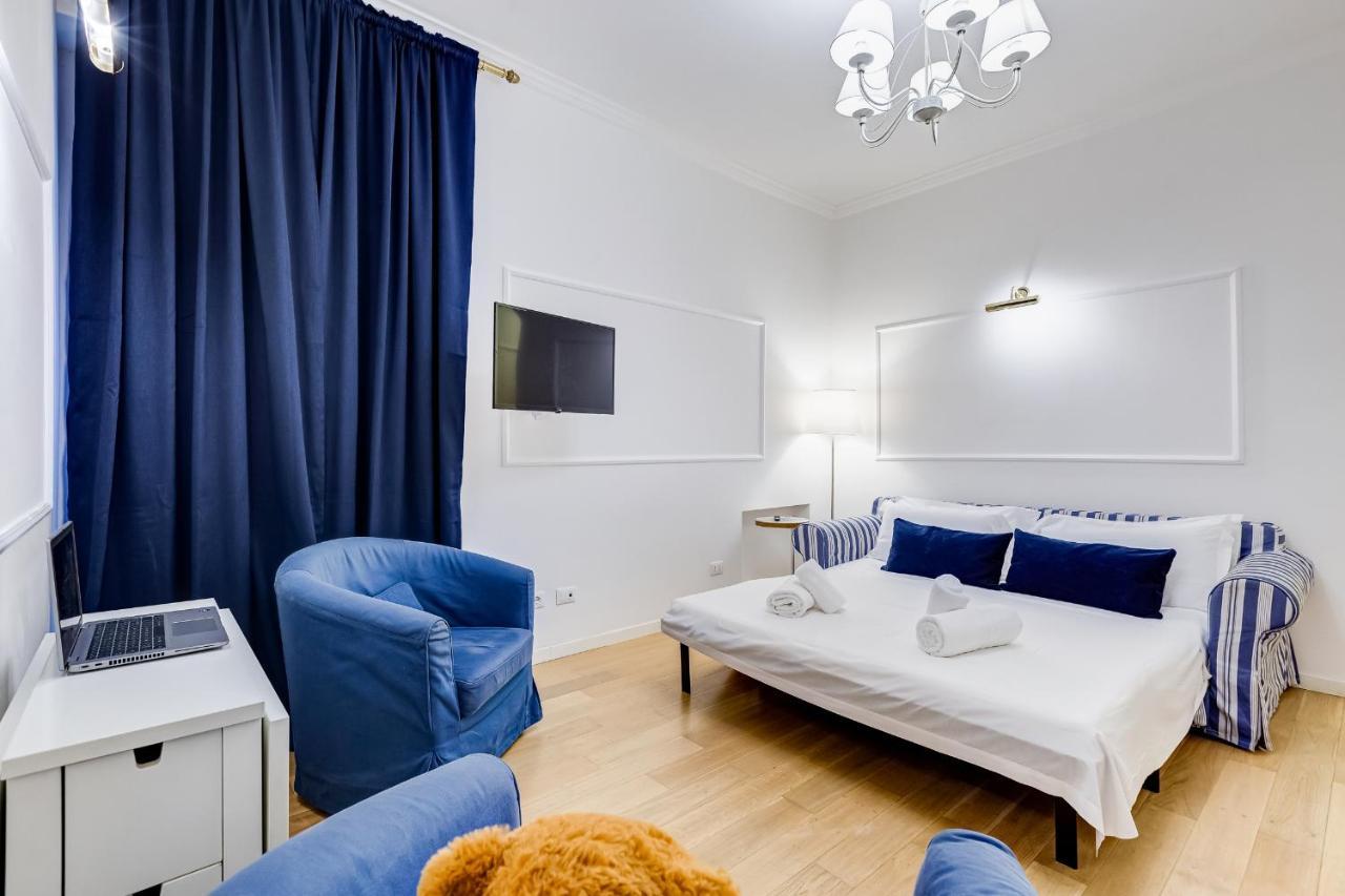 Trevi Fountain Modern Apartment Rome