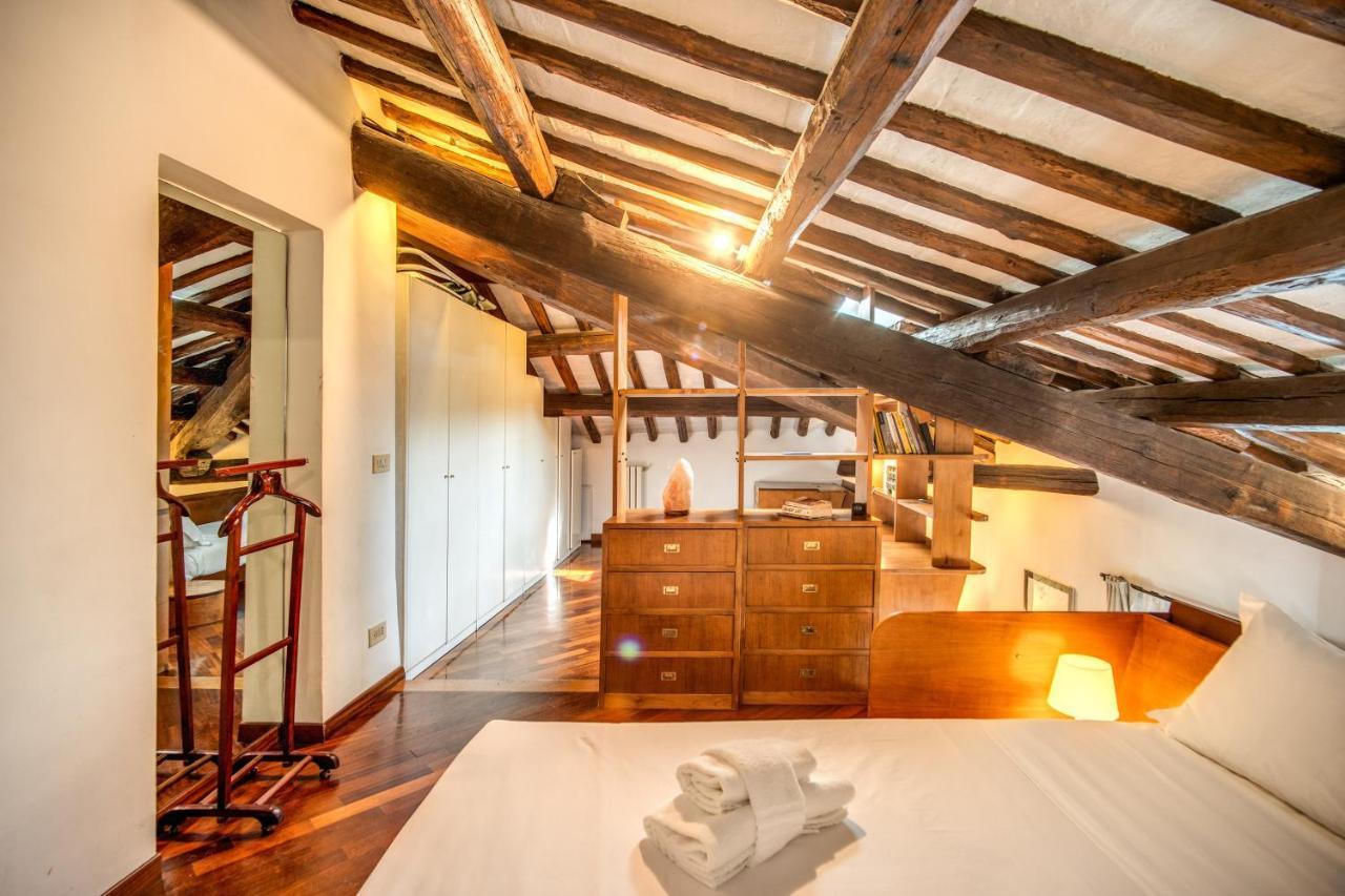 Lovely Attic With Private Terrace By Piazza Navona Apartment