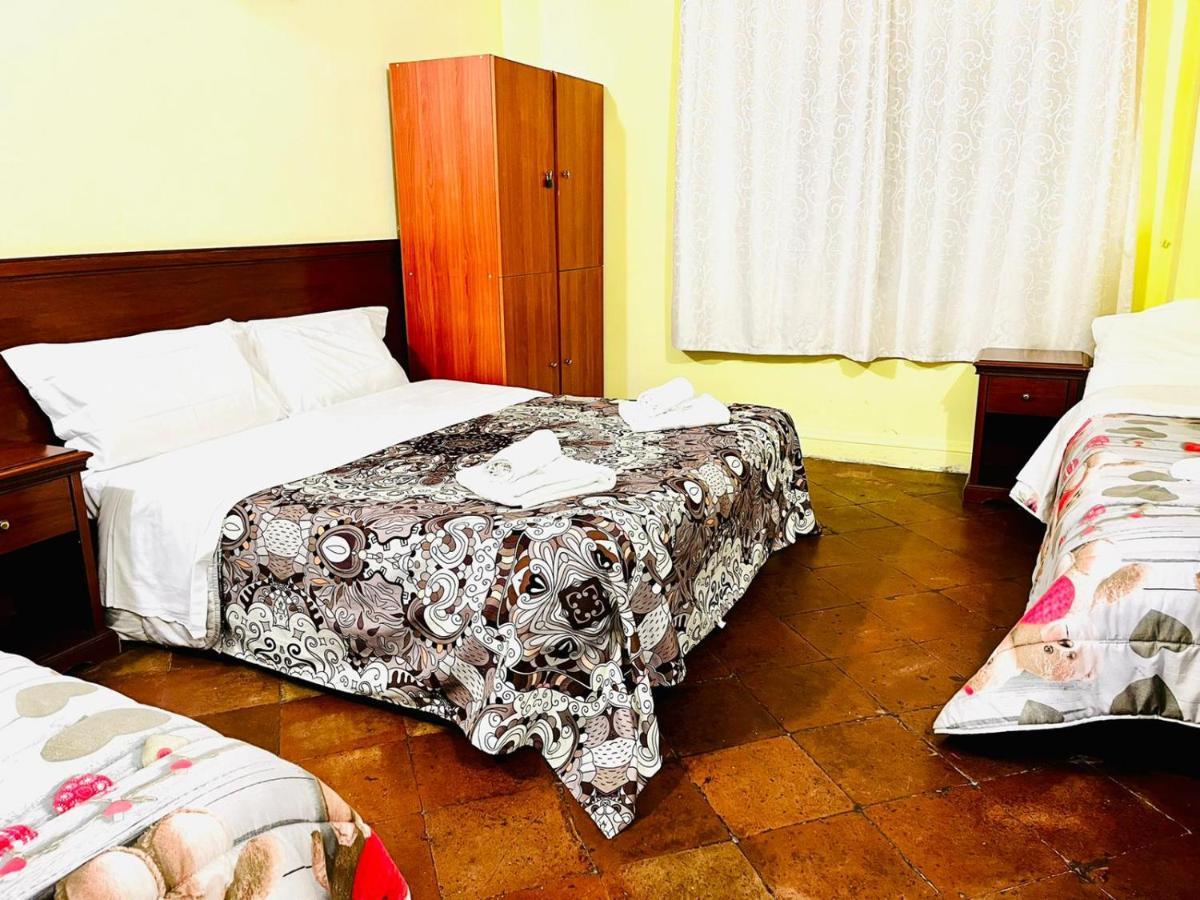 Holiday Guest house *