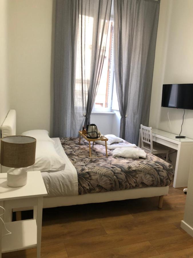 The Castle Inside Guest house Rome