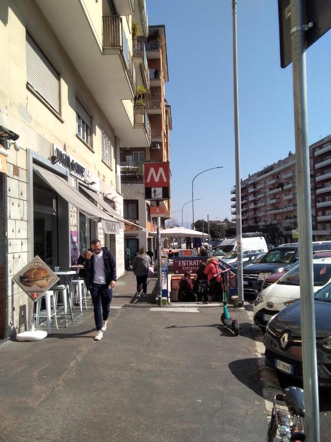 La Casa Di Ludovica All'appio Latino Appartamento Roma