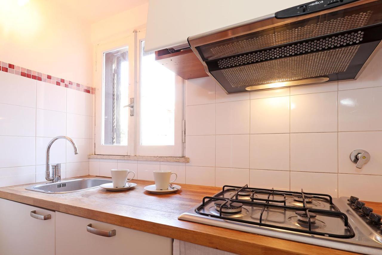 Apartment Monserrato Rome