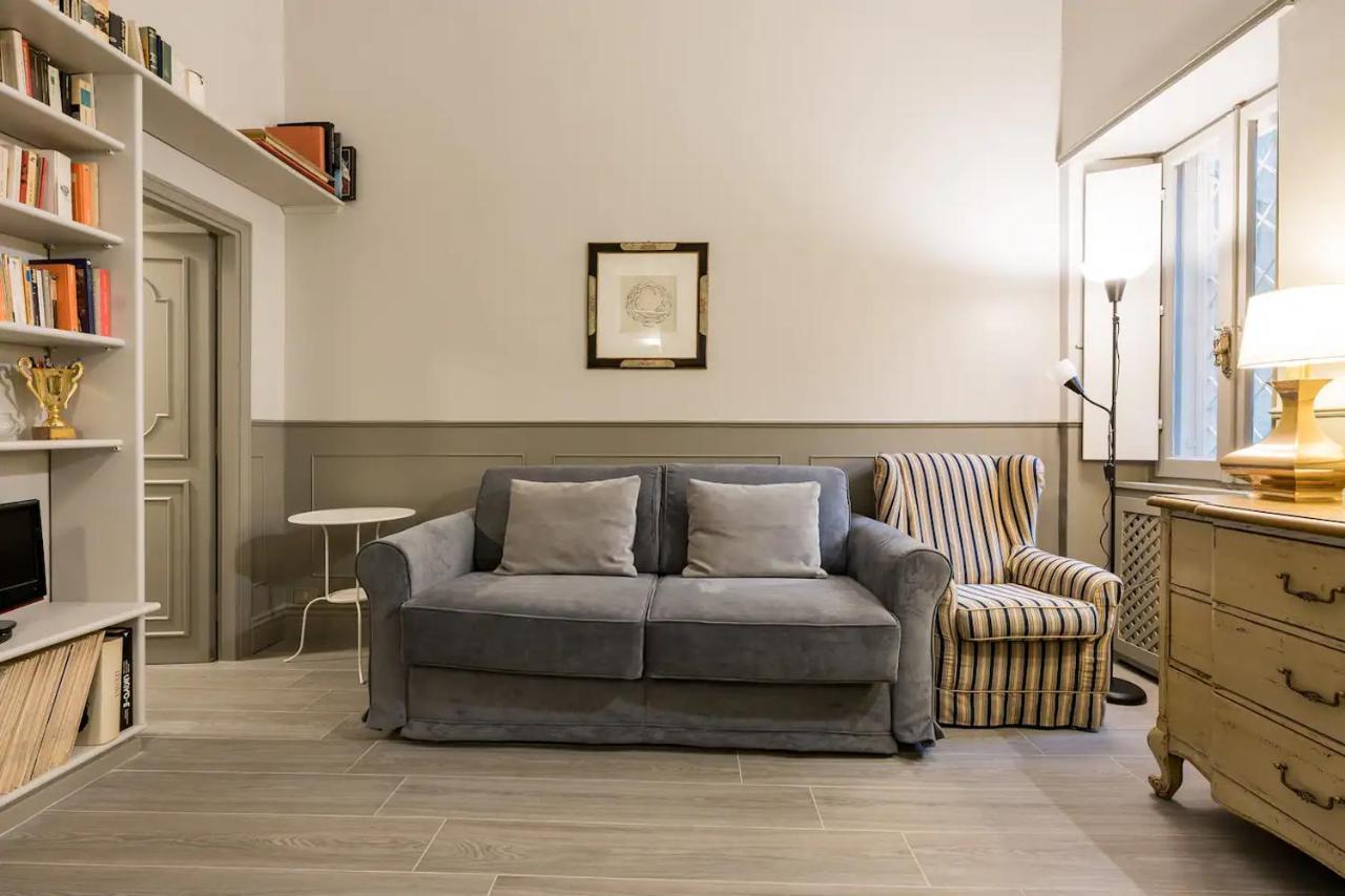 Apartment Bianca - Frezza Little At Piazza Di Spagna Rome