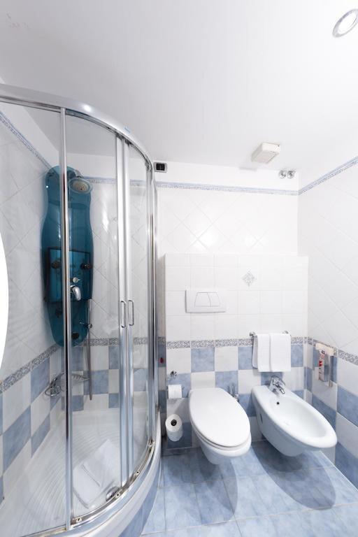 Guest house 3rd Floor 69 Manin Street Rome