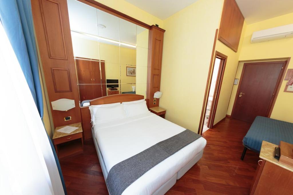 Guest house 3rd Floor 69 Manin Street Rome