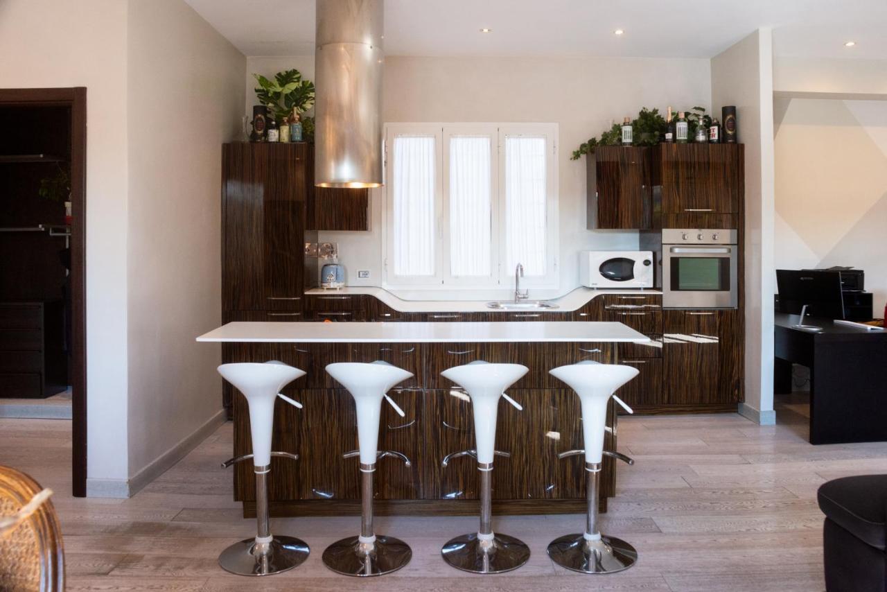Luxury In Front Of Ponte Milvio Apartment
