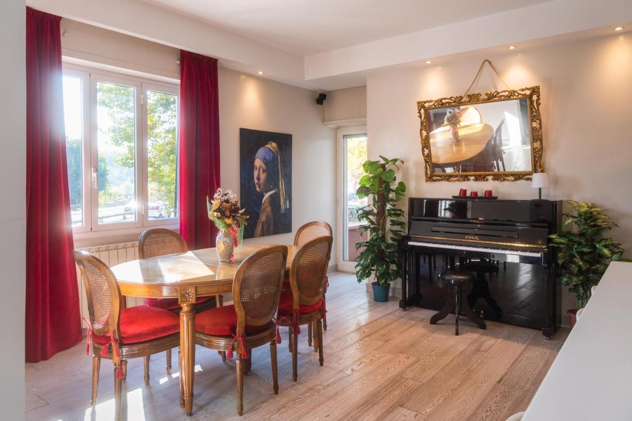 Luxury In Front Of Ponte Milvio Apartment