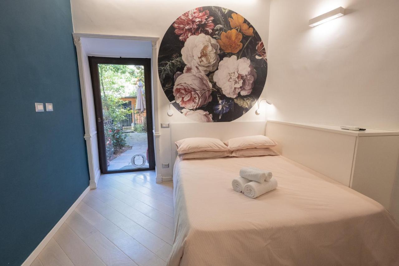 Rione Monti With Private Garden Apartment *