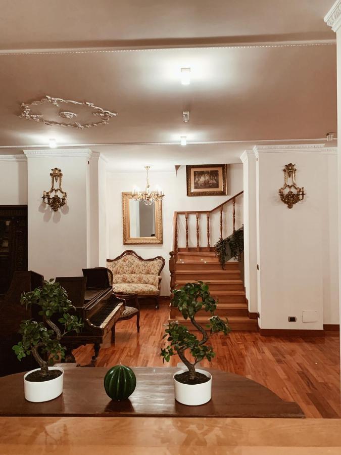 Residenza Tritone Luxury Trevi Fountain *