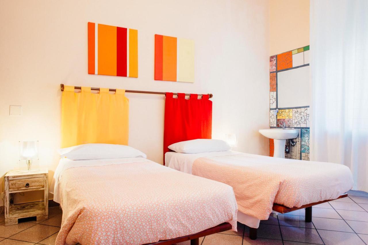 Hostel The Beehive *