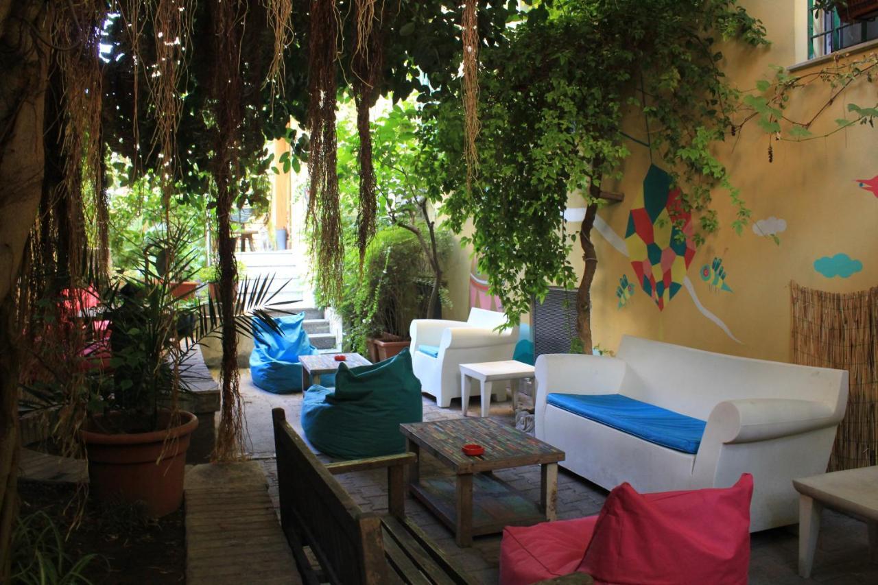 The Beehive Rome