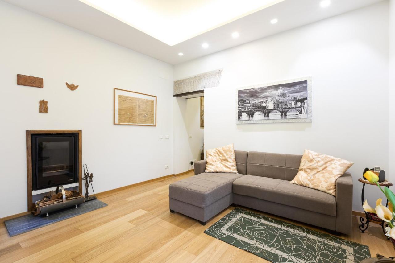 Trevi House
