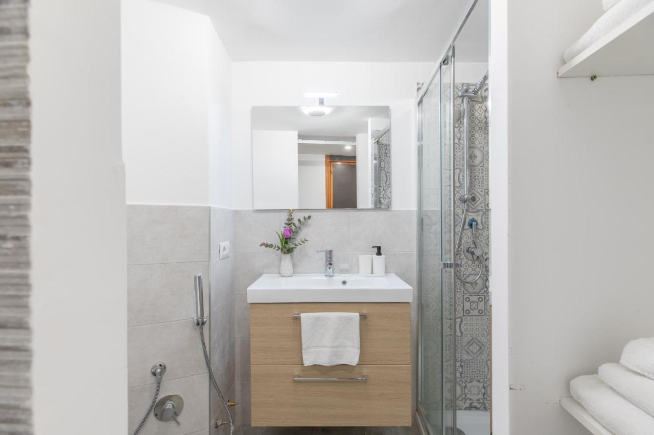 Iflat Small Studio In The Heart Of Trastevere * Rome