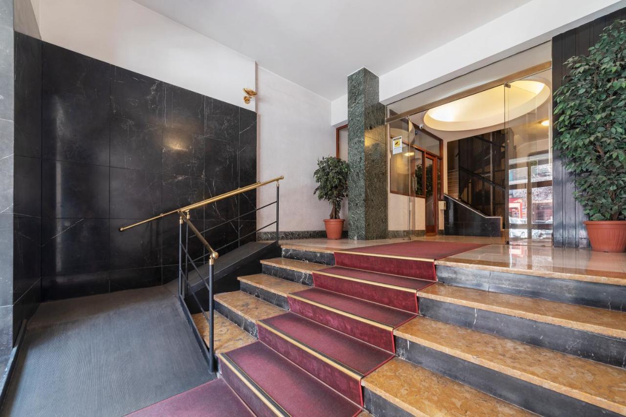 Cipro With Balconies Apartment *