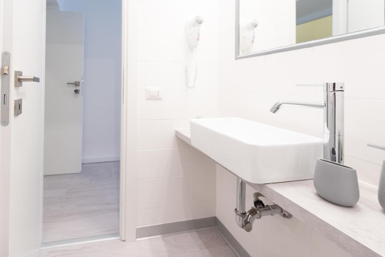 White Gioberti Guest house
