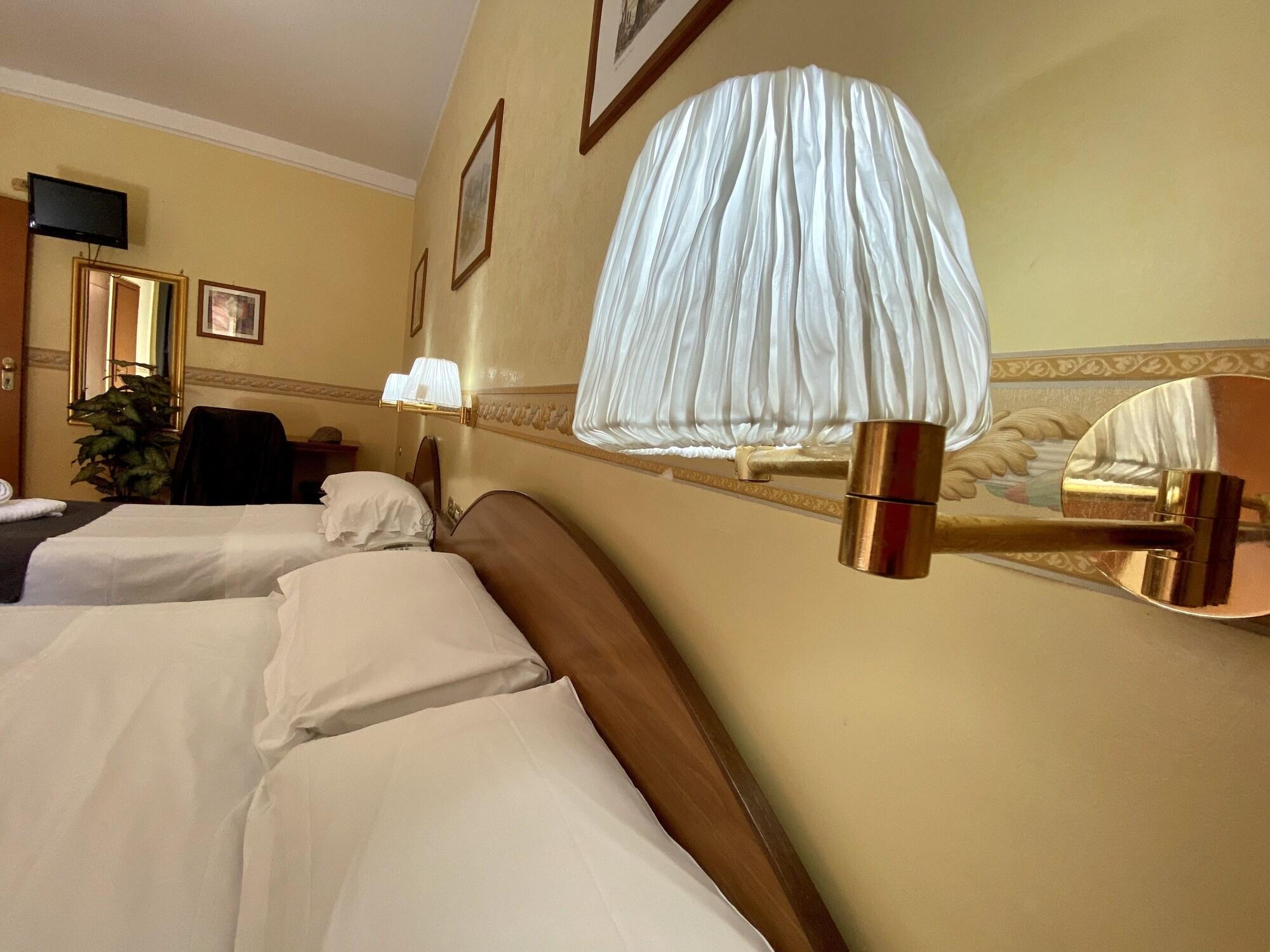 Hotel Resi 2*