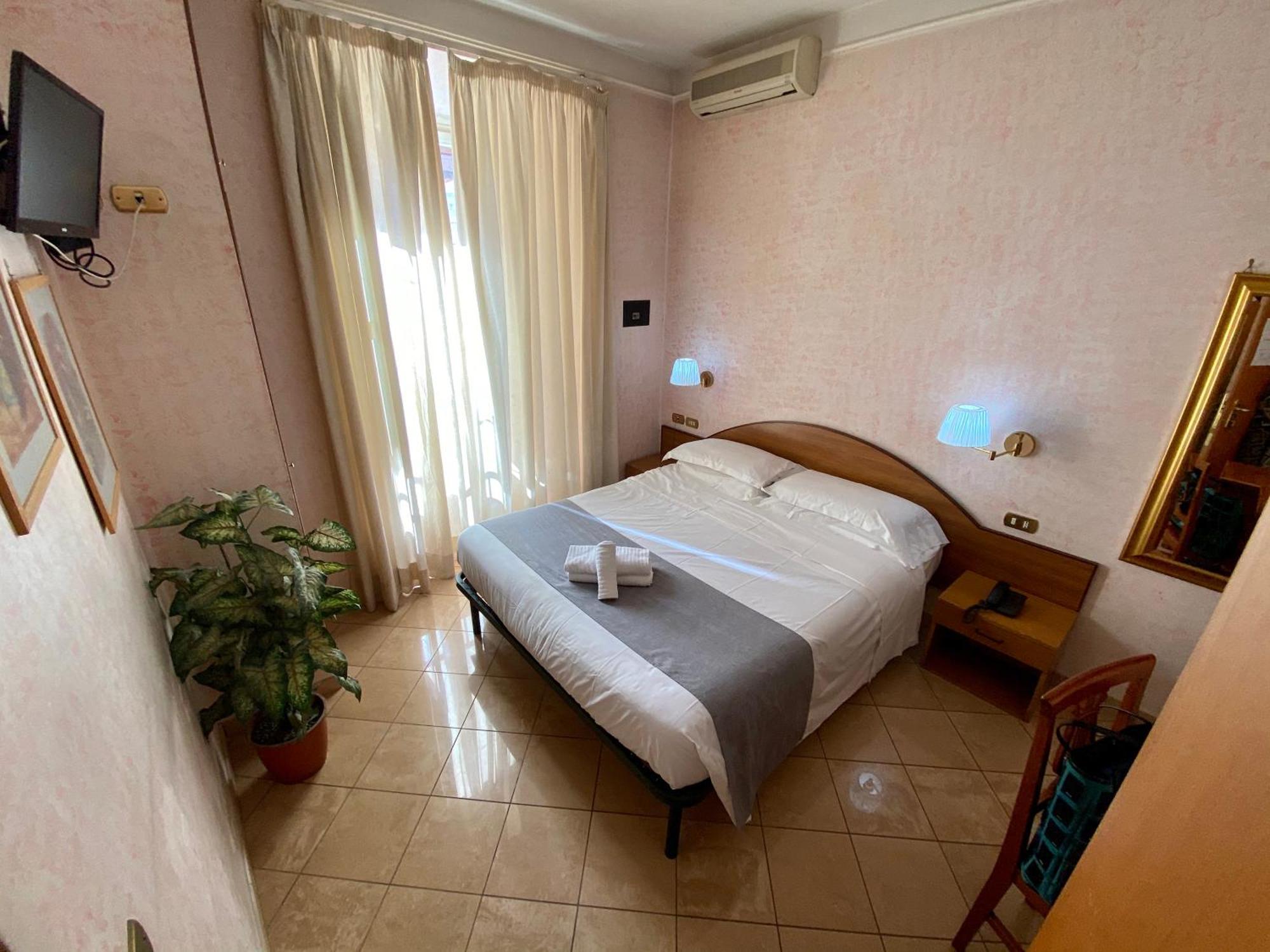 Resi Rome