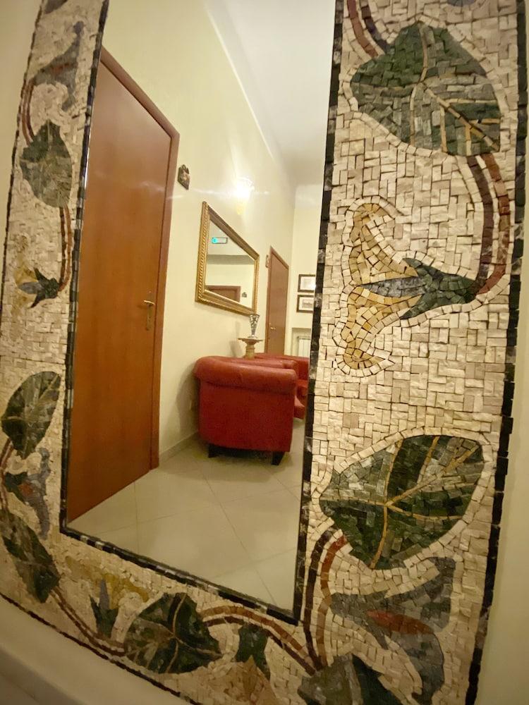 Hotel Resi 2*