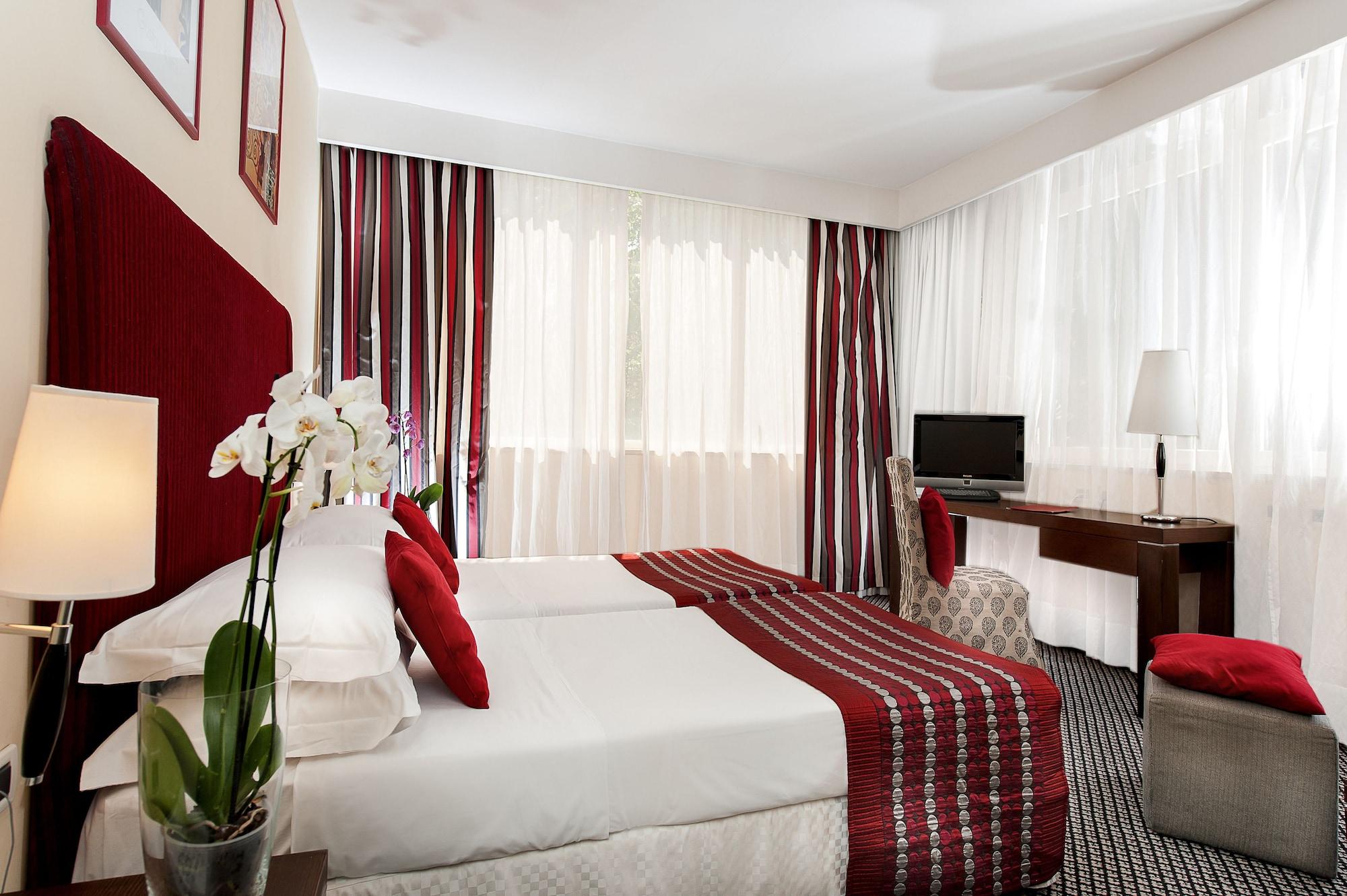 Hotel Cardinal St. Peter 4*