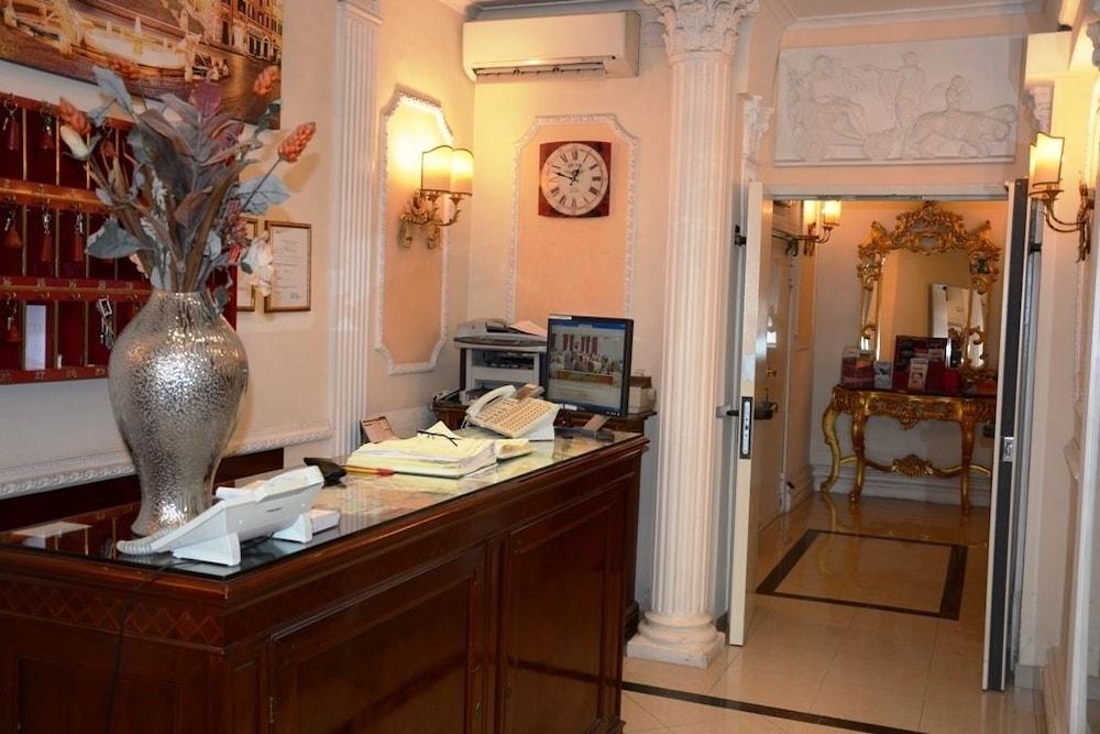 Hotel Erdarelli Rome