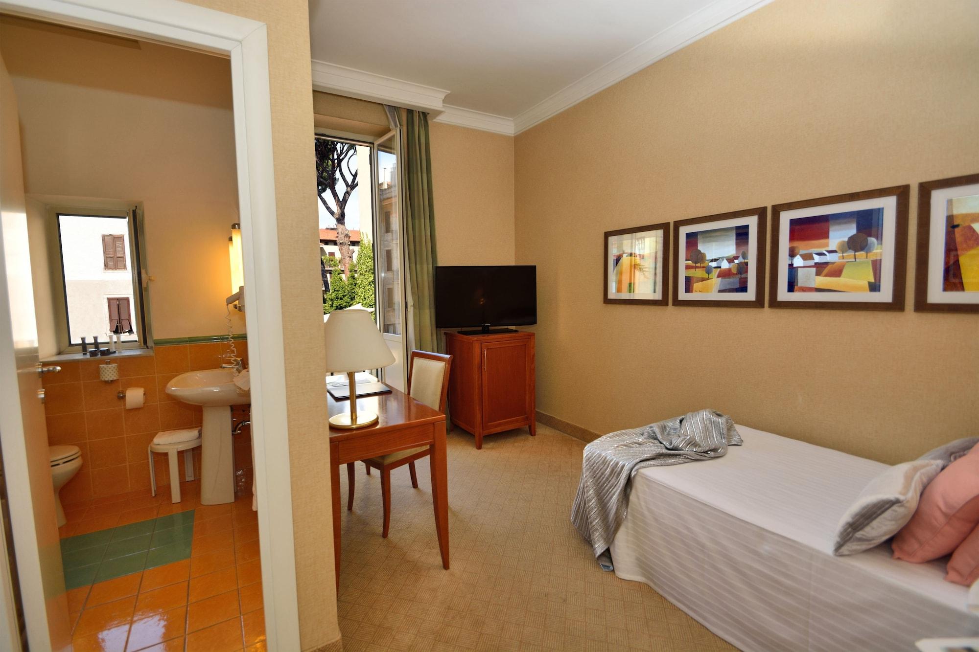 Hotel Apogia Lloyd Roma
