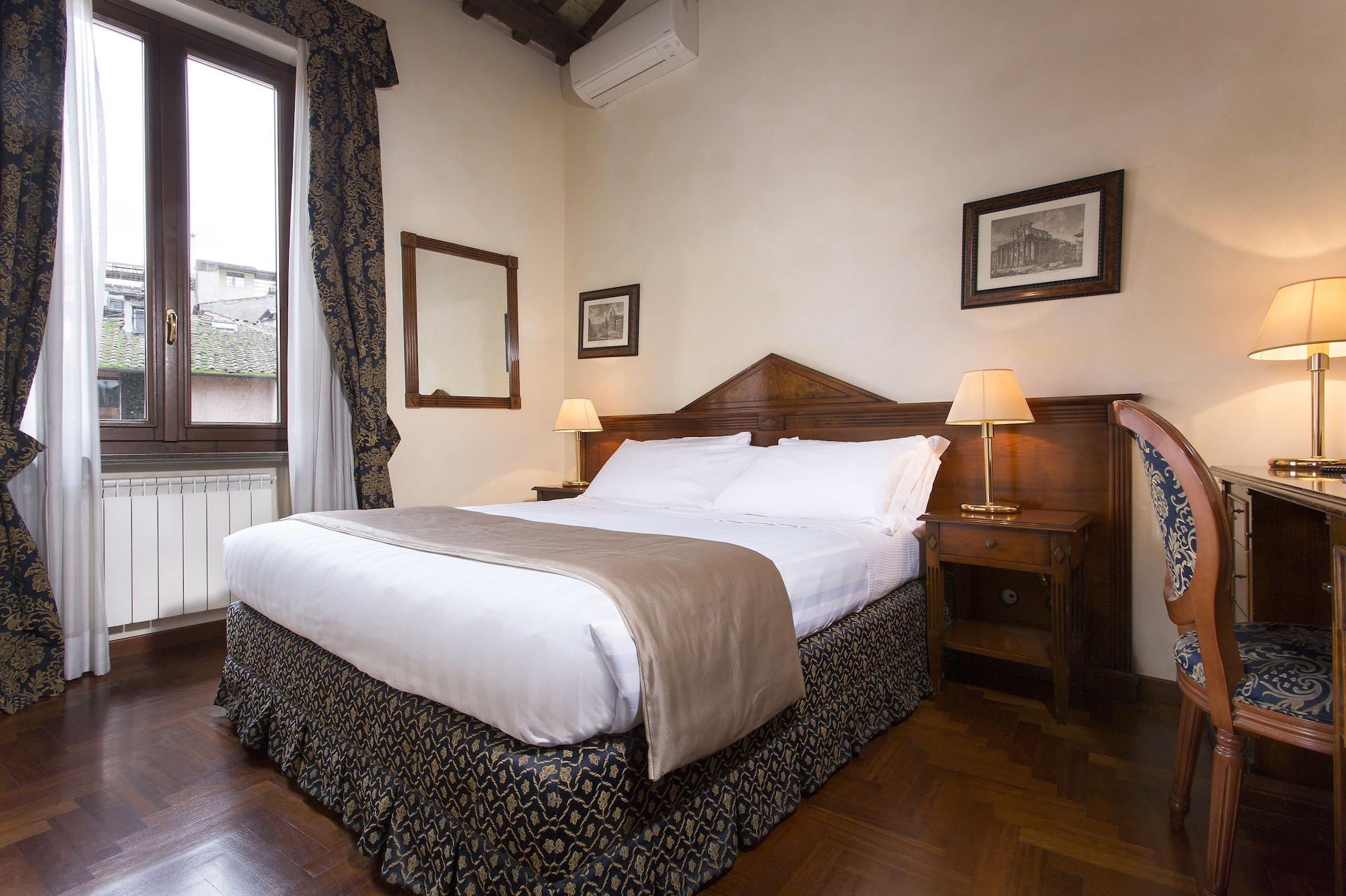 Hotel Teatro Pace 3*