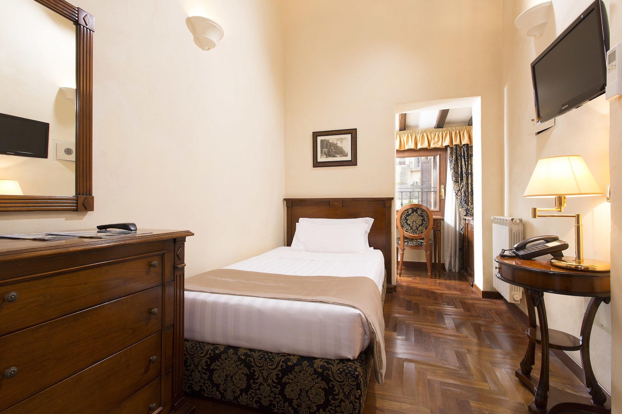 Hotel Teatro Pace Rome