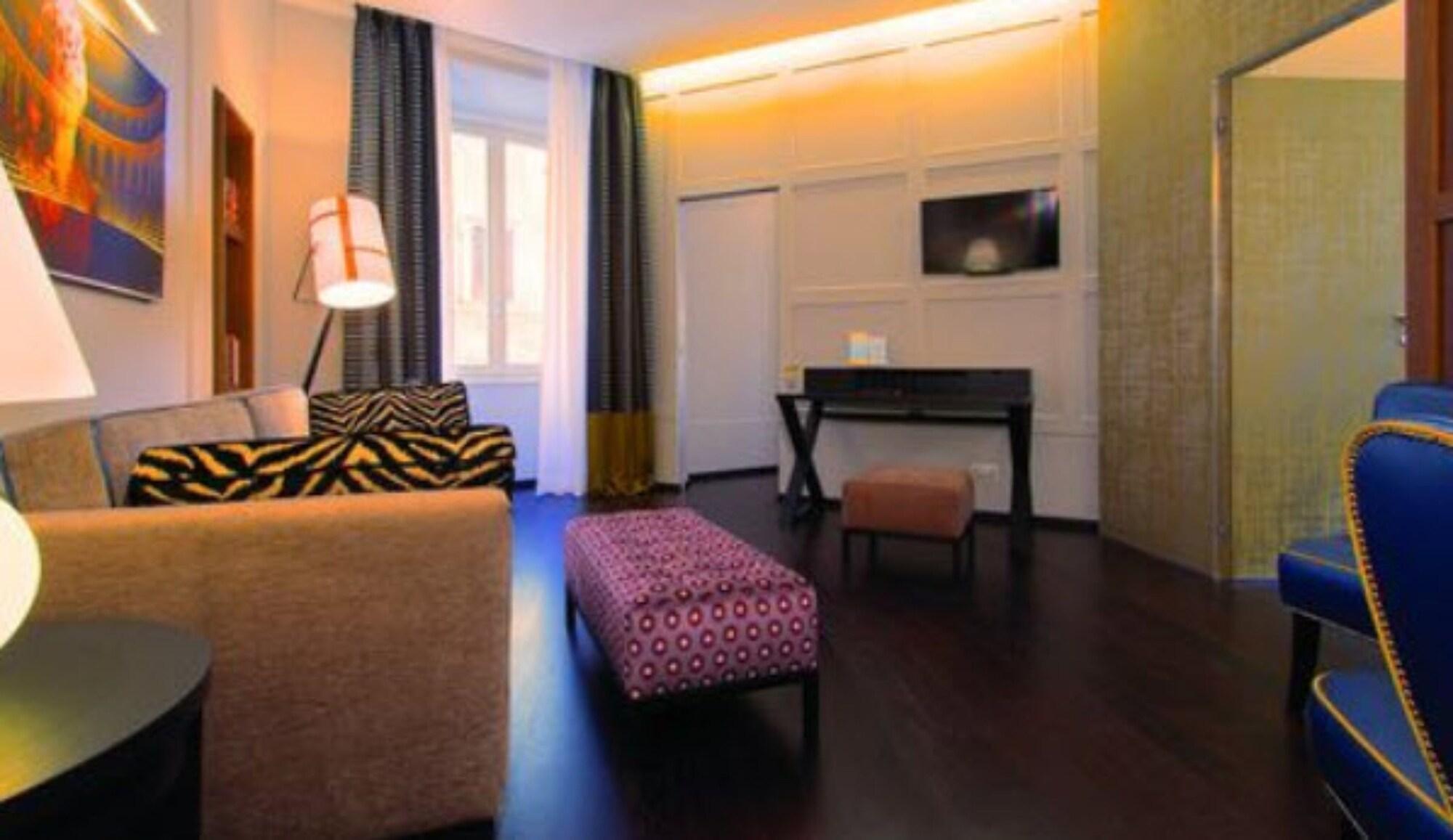 Hotel Stendhal Luxury Suites 4*