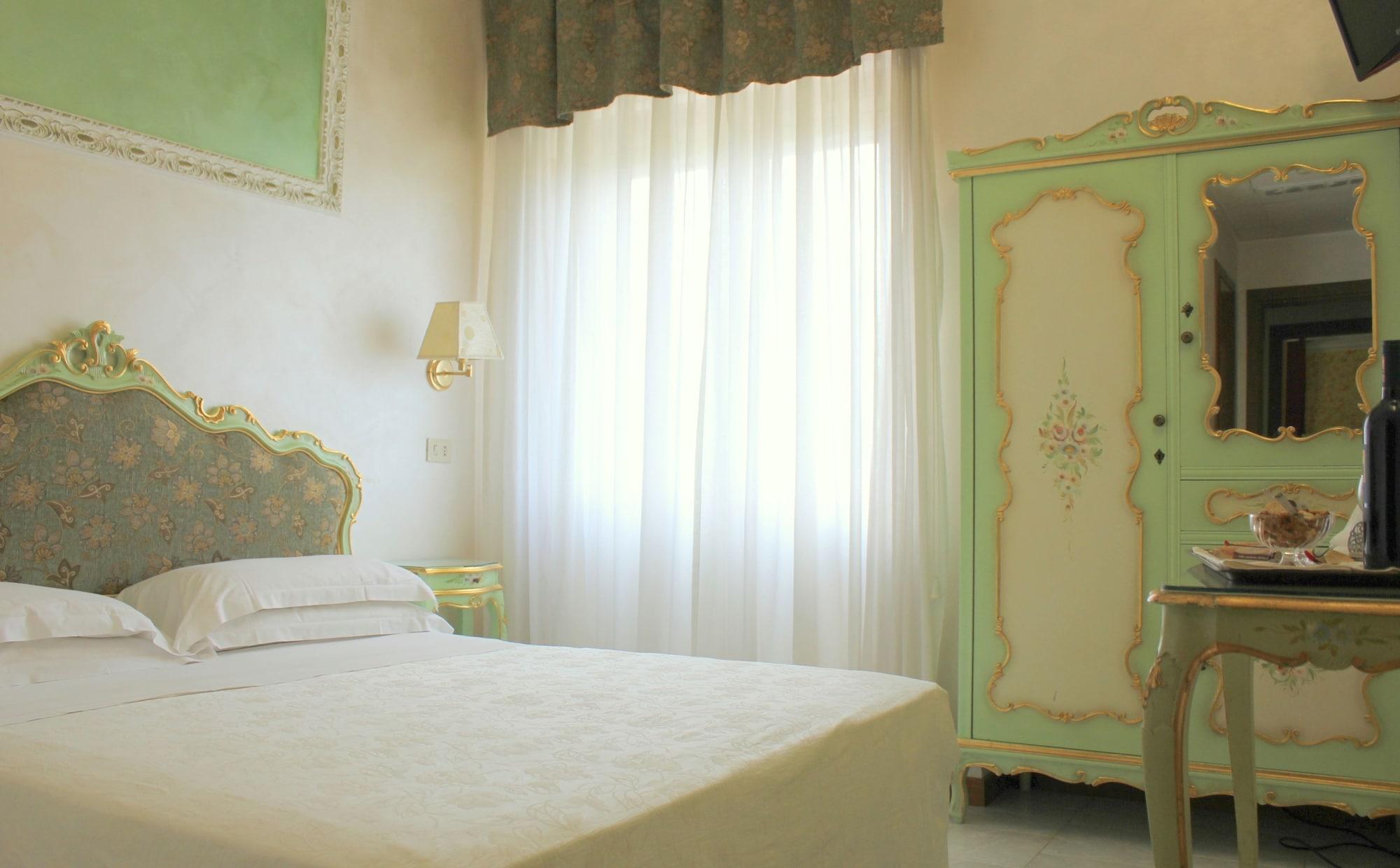 Hotel Romulus Rome