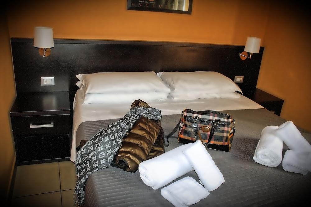 San Lorenzo Hostel *