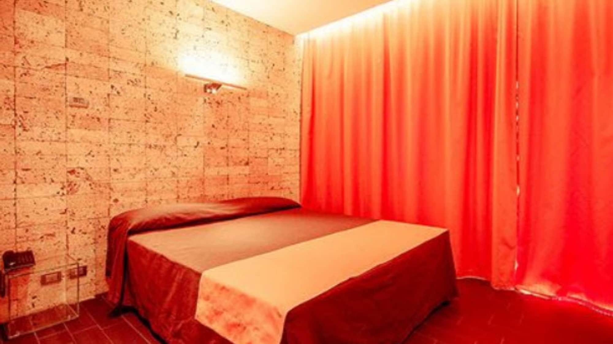 Ways Garden & Leisure 4*