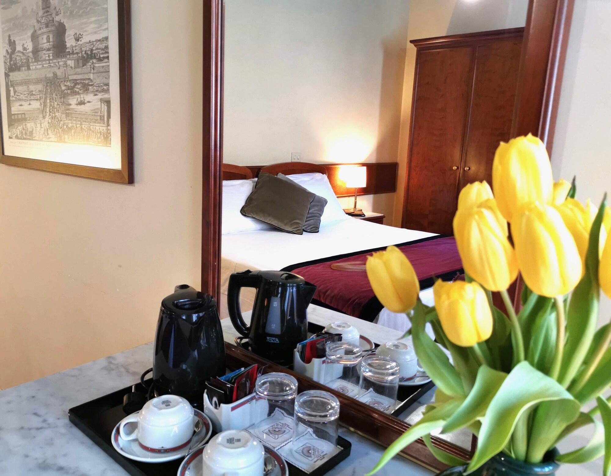 Hotel Teatro Di Pompeo Rome