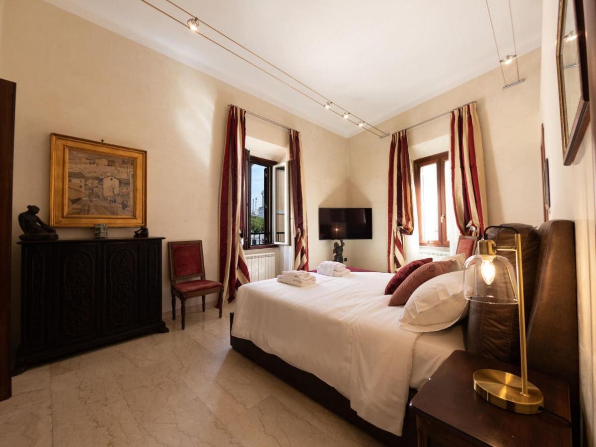 The Rent - With A View On Altare Della Patria Appartamento