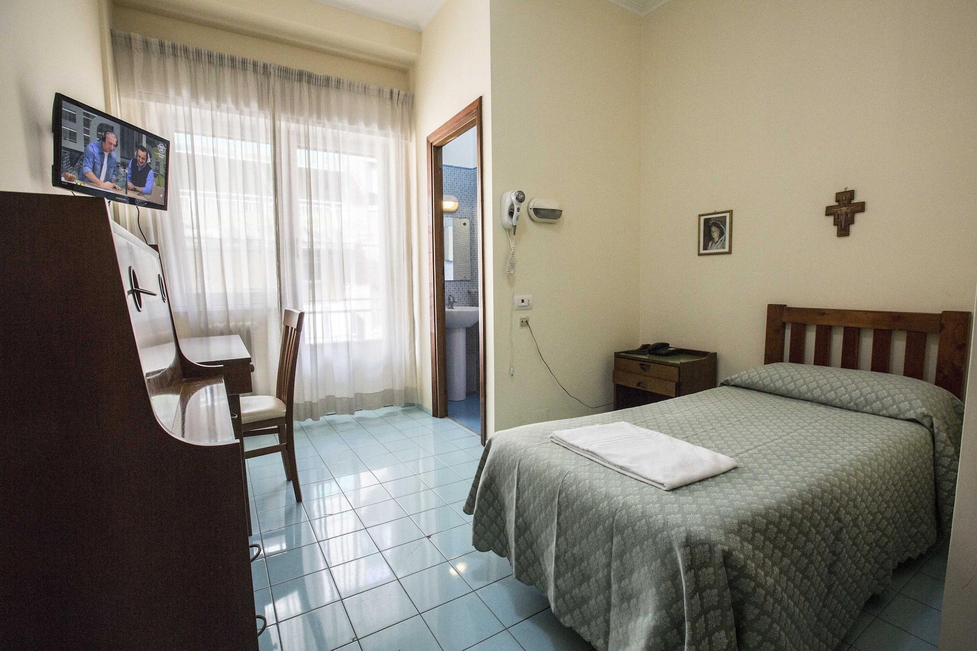 Istituto Piccole Ancelle Di Cristo Re Guest house Rome