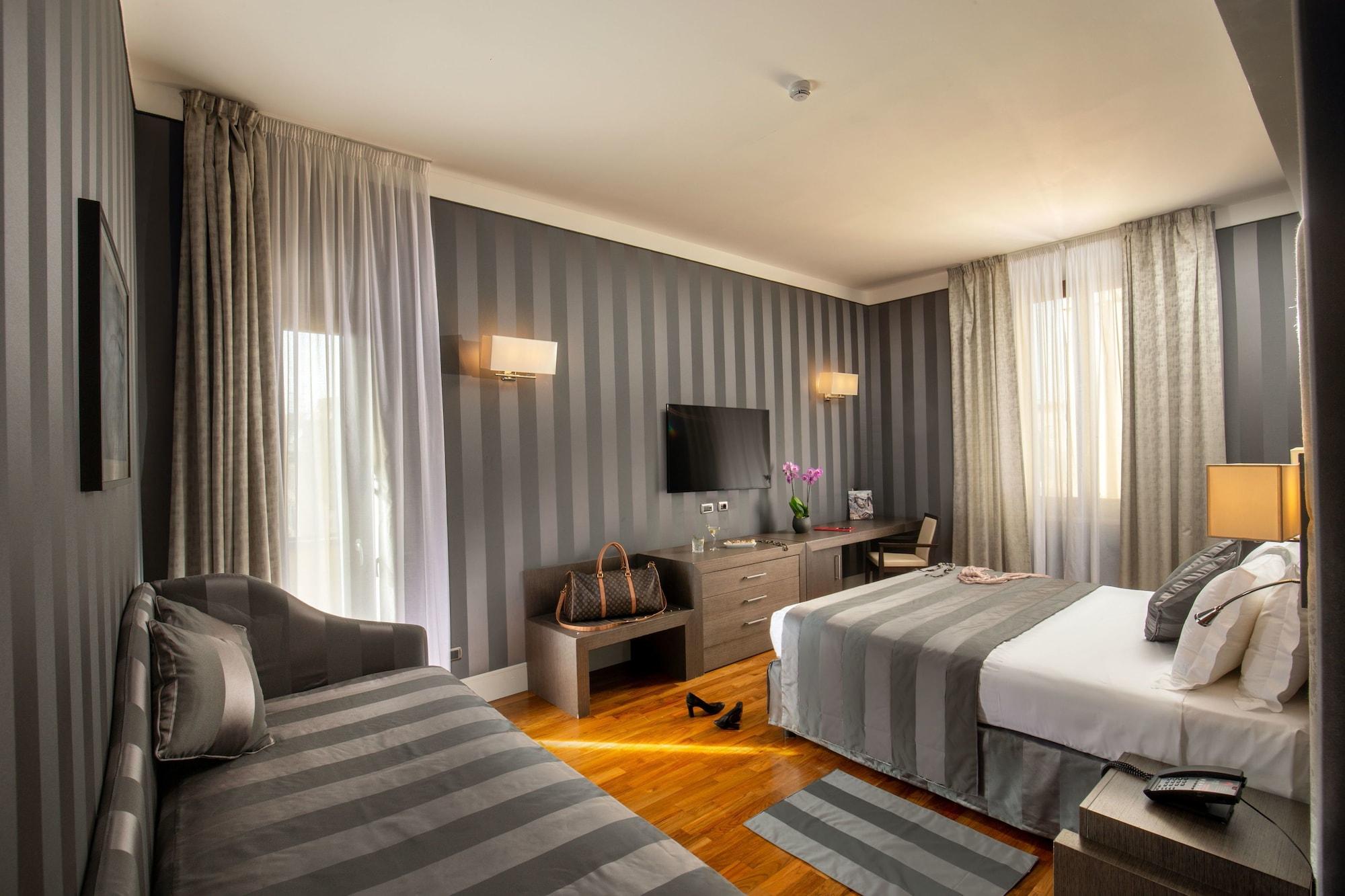 Monti Palace 4* Rome