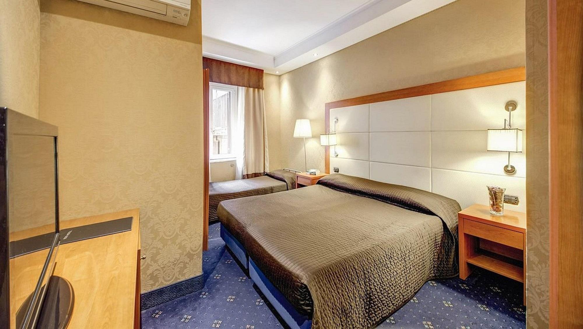 939 Hotel Rome