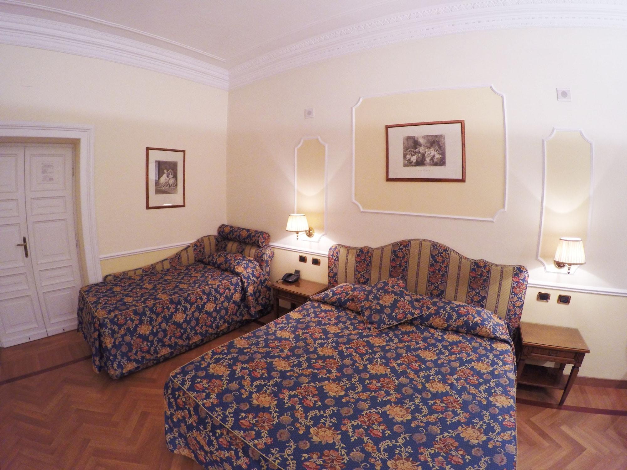 Hotel Cellini 3* Rome