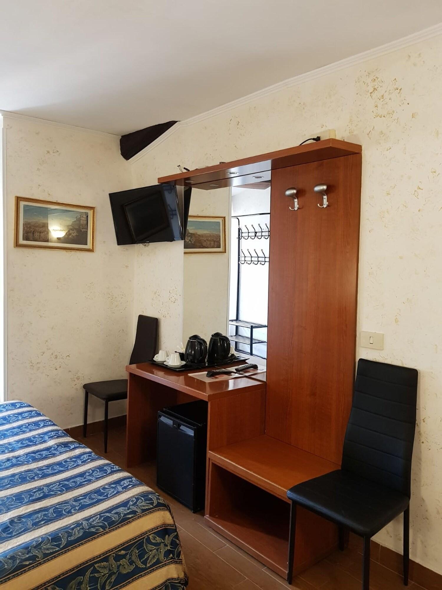 Julia Hotel 3*