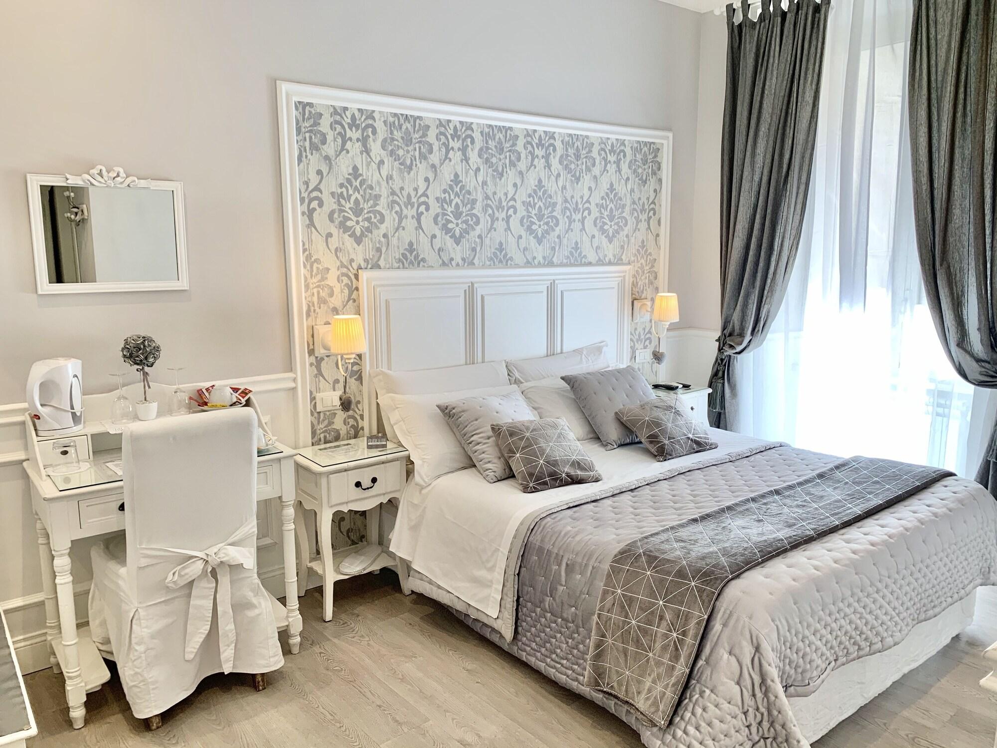 Charme & Chic Bed & Breakfast