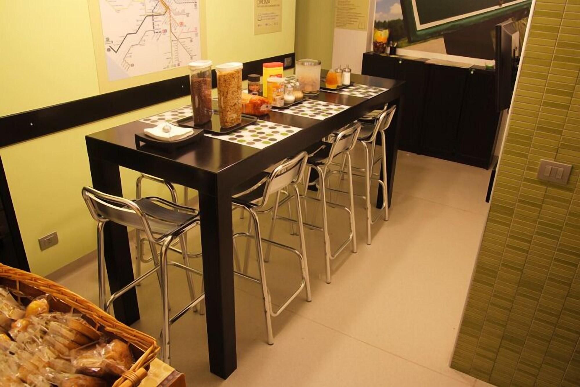 Bed & Breakfast Moai Rome