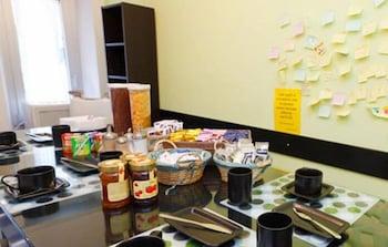 Moai Bed & Breakfast Rome