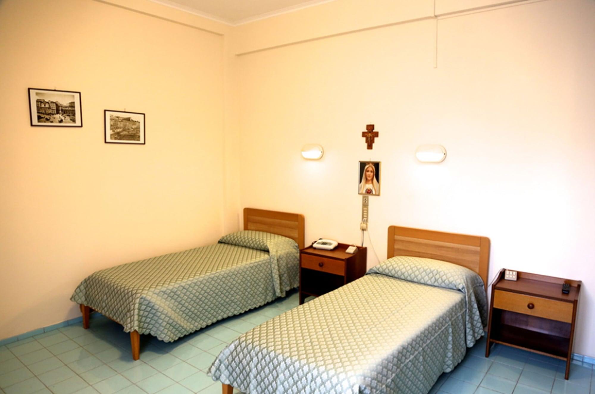 Istituto Piccole Ancelle Di Cristo Re Guest house 3*