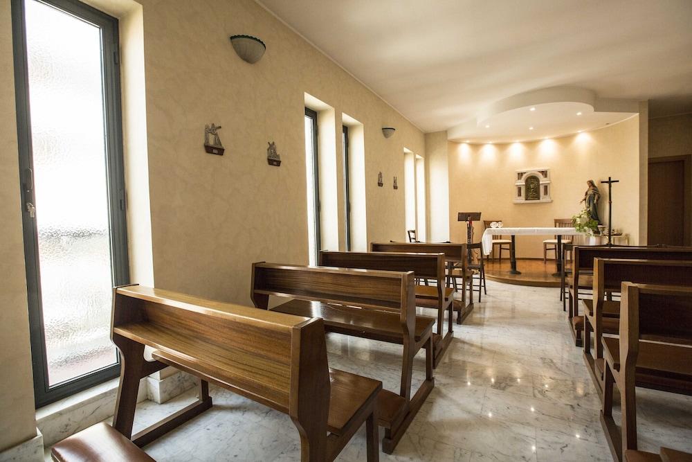 Istituto Piccole Ancelle Di Cristo Re 3* Rome