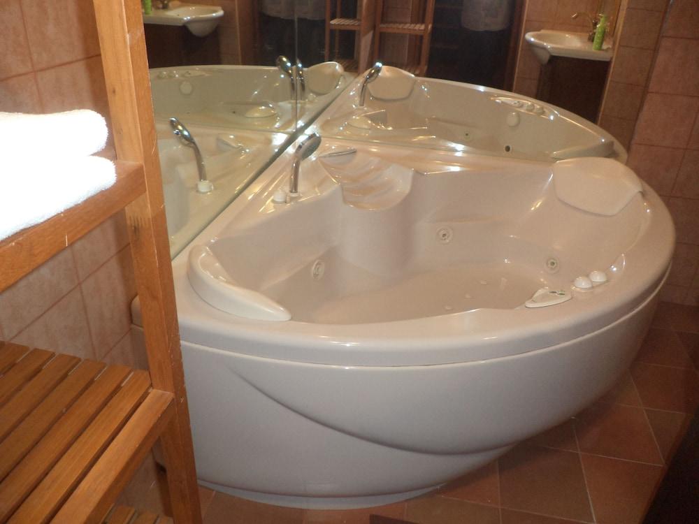 Quo Vadis Guest house 3*