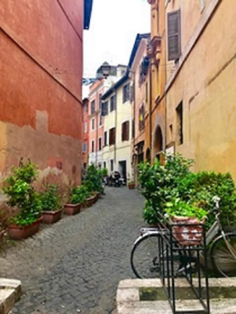 Zen Trastevere Rome