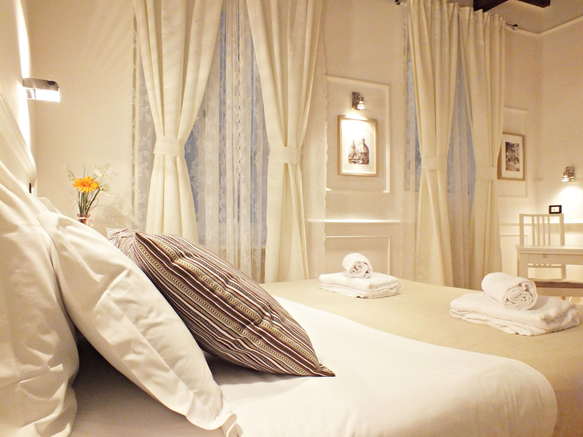 Guest house Domus Ester 2*